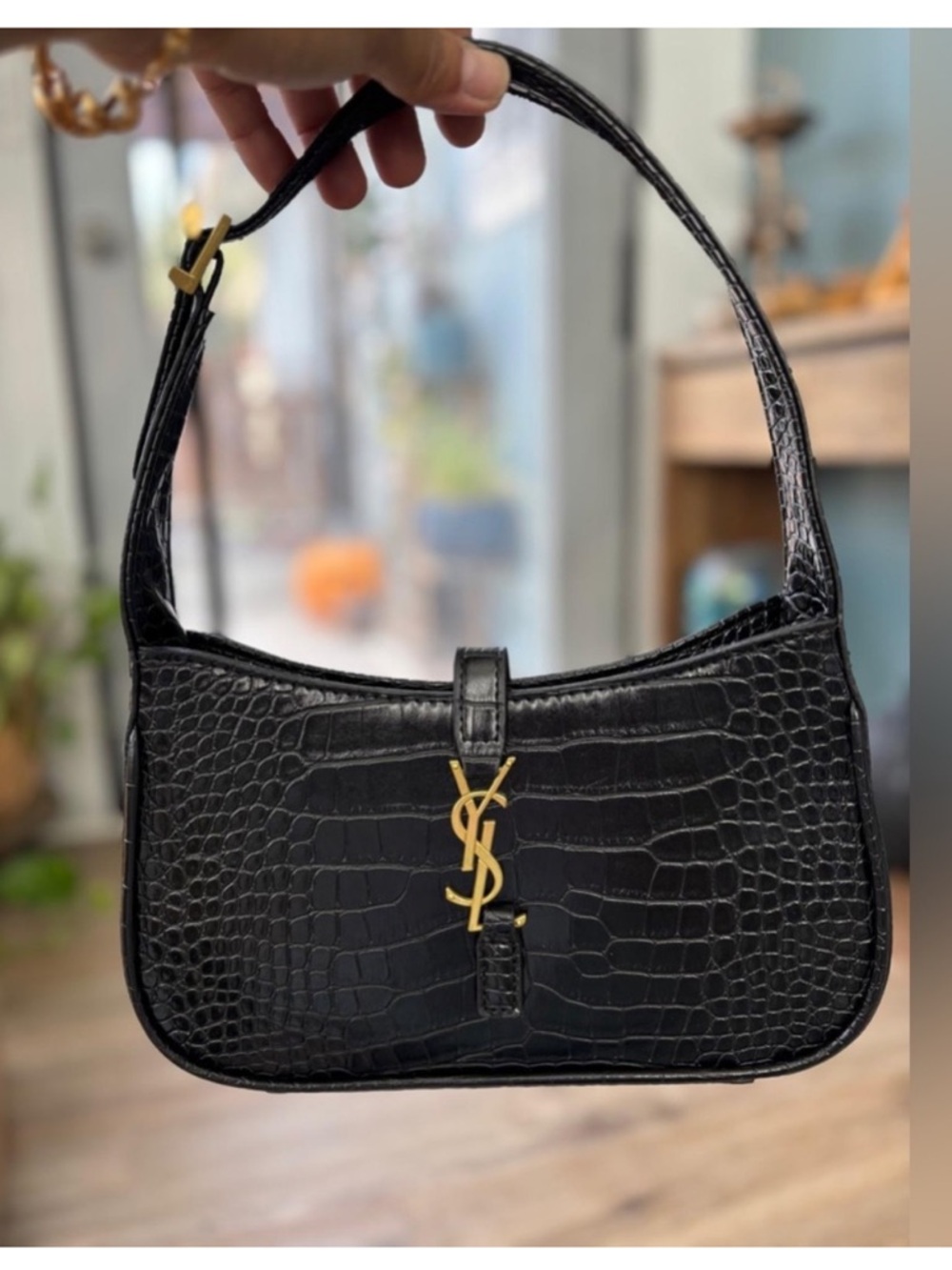 black bag inspired not authentic